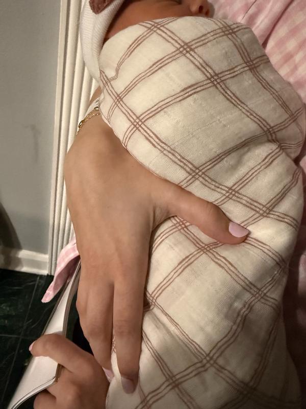 Review Thumbnail Image 0 367398081