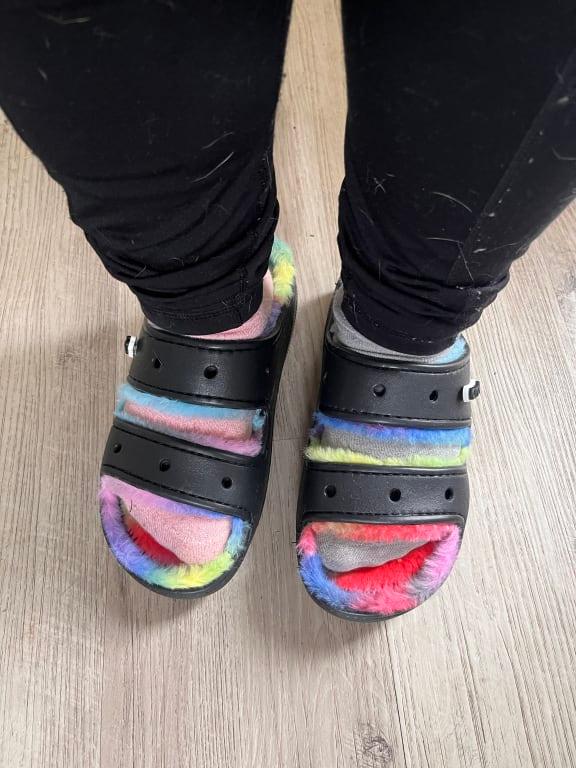 crocs Classic Cozzzy Spray Dye Sandal Black/Multi （クロックス