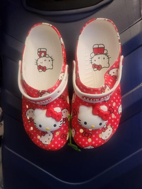 crocs Hello Kitty Red Classic Clog Multi （クロックス ハロー