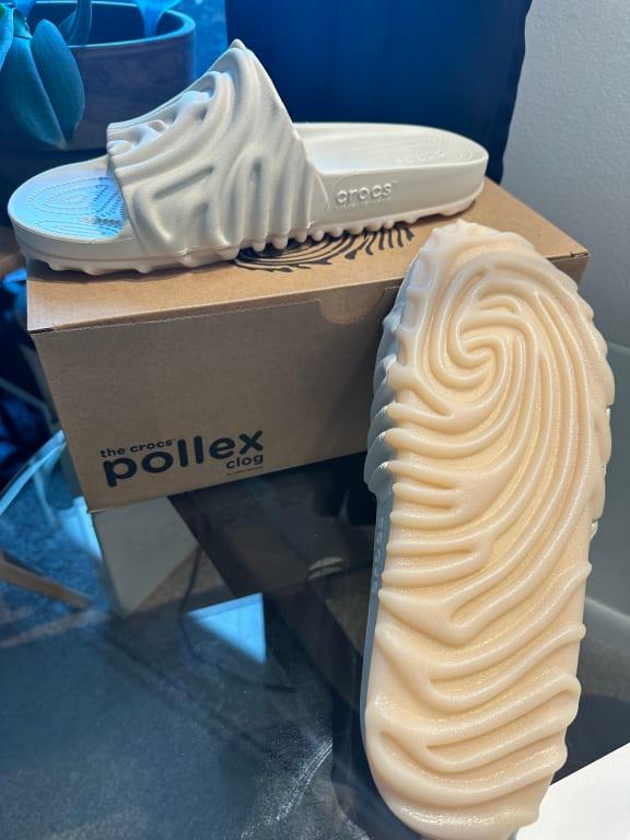 crocs Salehe Bembury X The Pollex Slide Guppy（クロックス