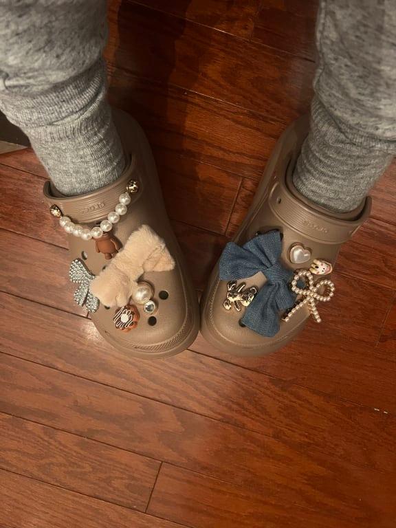 crocs Classic Crush Clog Sulphur （クロックス クラシック