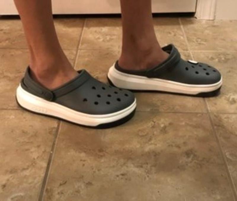 crocs full force