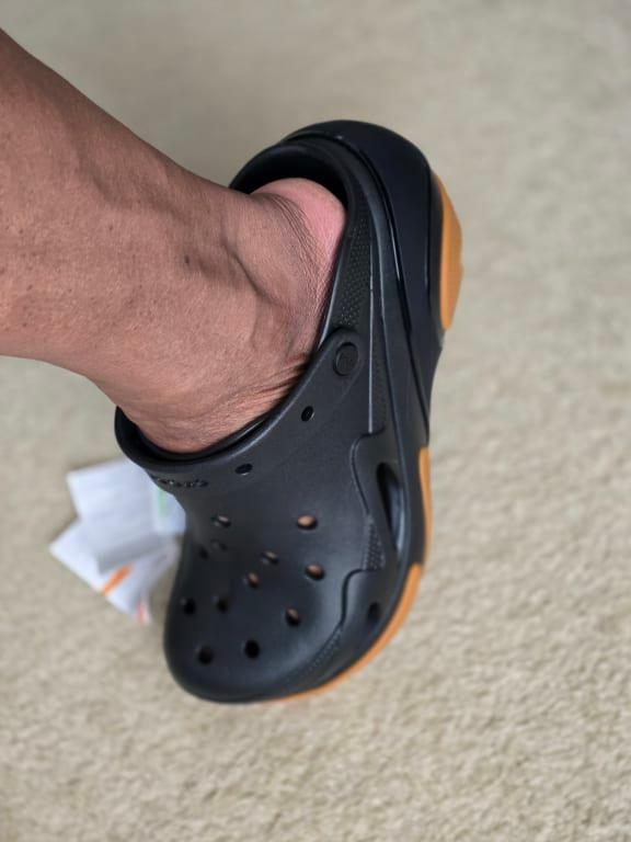 クロックス バブル クラッシュ クロッグ ブラック ガム 29cm Amazon | [Crocs] クロッグ Bubble Crush Clogs ブラック/ガム 4