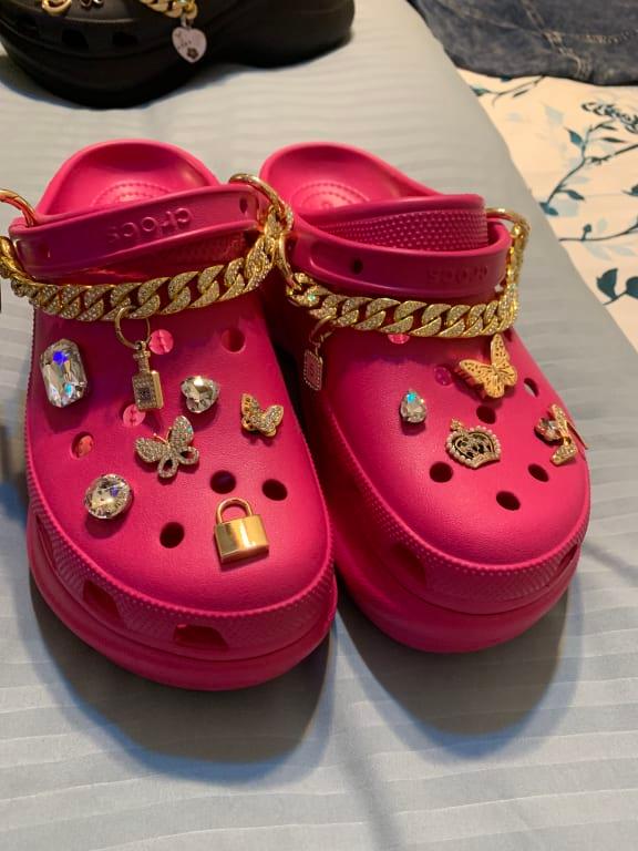 crocs ElevatedGoldButterfly Multi （クロックスエレベイト