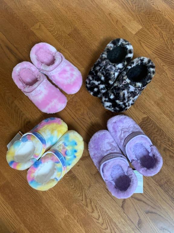 【クロックス】Crocs Classic Fur Sure Clog Black Multi 22-28 crocs Classic Fur Sure Black/Multi （クロックスクラシック