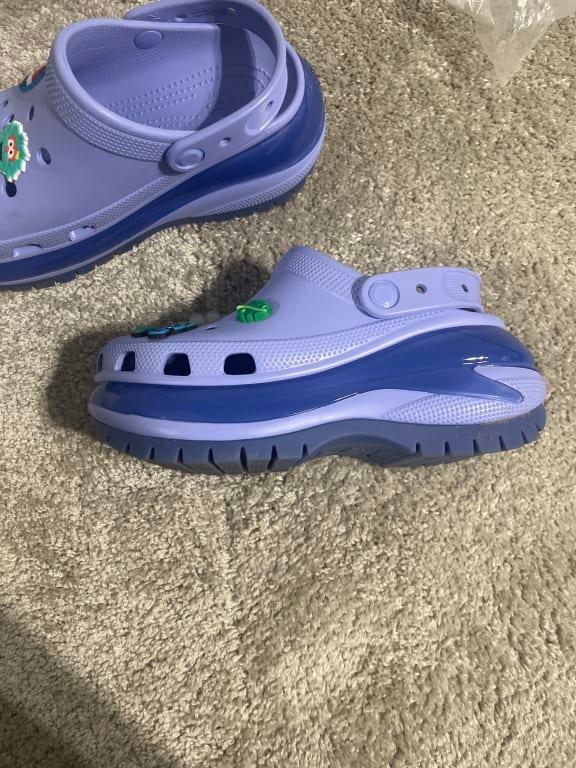 crocs Mega Crush Clog Shitake 24SS-I（クロックス メガ