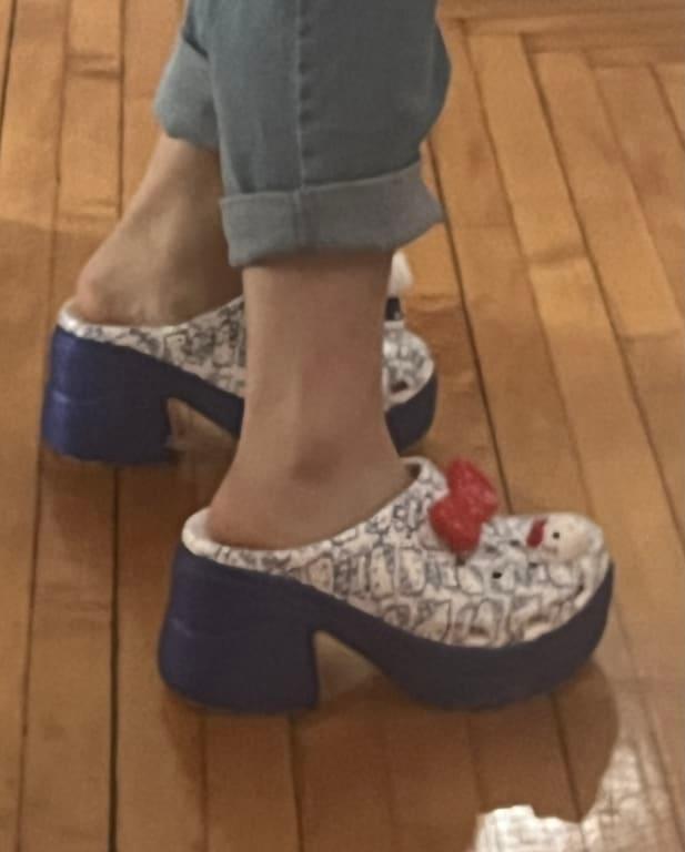 crocs Hello Kitty Siren Clog White （クロックス ハローキティ