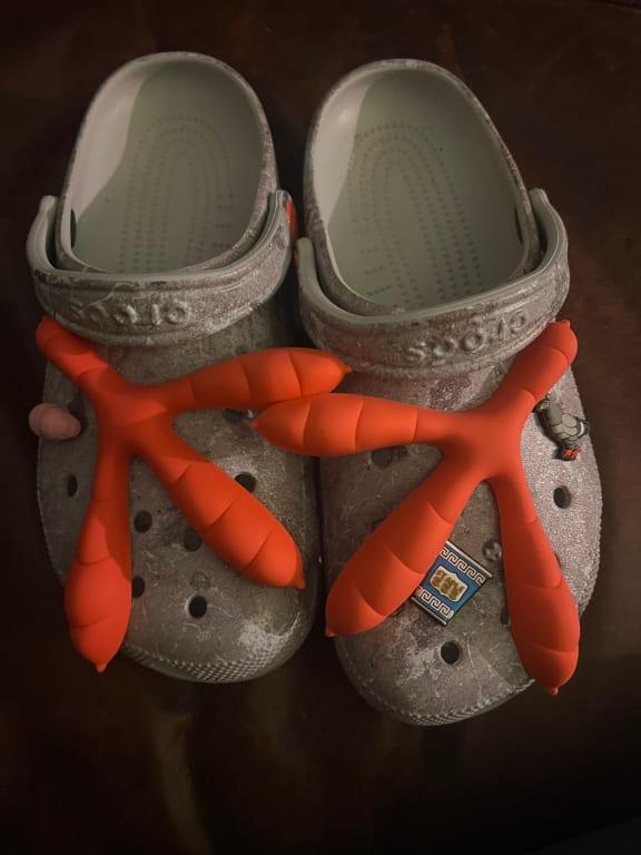 crocs Staple Sidewalk Luxe X Crocs Classic Clog Multi 22SS-I crocs Staple Sidewalk Luxe X Crocs Classic Clog Multi 22SS-I