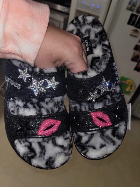 【新品】Crocs クロックス　クラシックコージーディスコグリッター23cm crocs Classic Cozzzy Disco Glitter Sandal Black/Multi