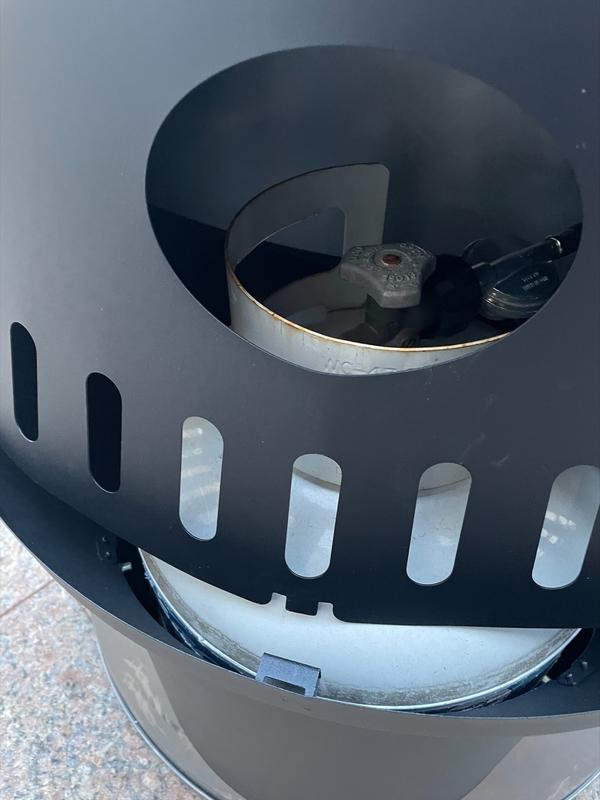 tank holder also doesnt close