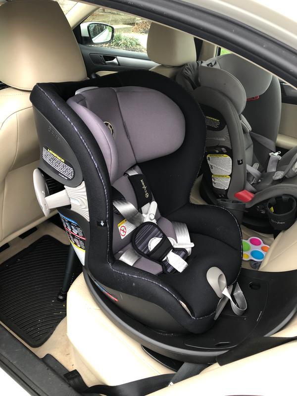 Compare the Cybex Sirona M vs Eternis S Sensorsafe car seats!