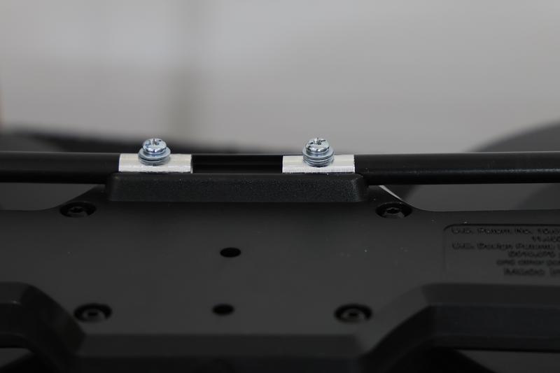 Dipole bolts