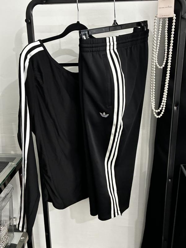adidas ONE SHOULDER ASYMMETRIC TOP ブラック（アディダス ワン