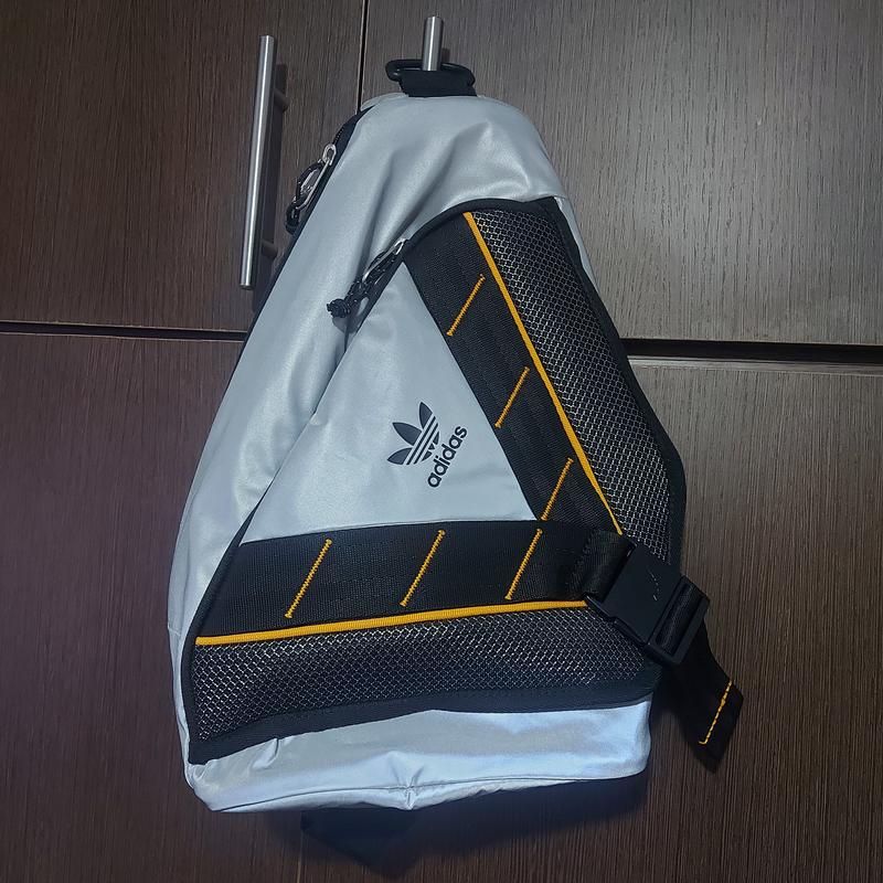 adidas ONE SHOULDER BACKPACK BLACK/REFSIL （アディダス ワン