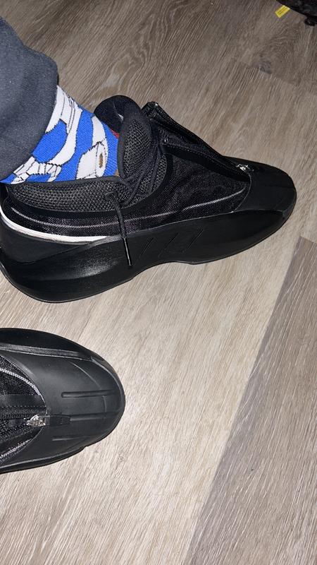 1回着の極美品　アディダス　Crazy IIInfinity トリプルブラック Adidas Originals CRAZY IIINFINITY (CHARCOAL/BLACK/SOLAR RED) Men's