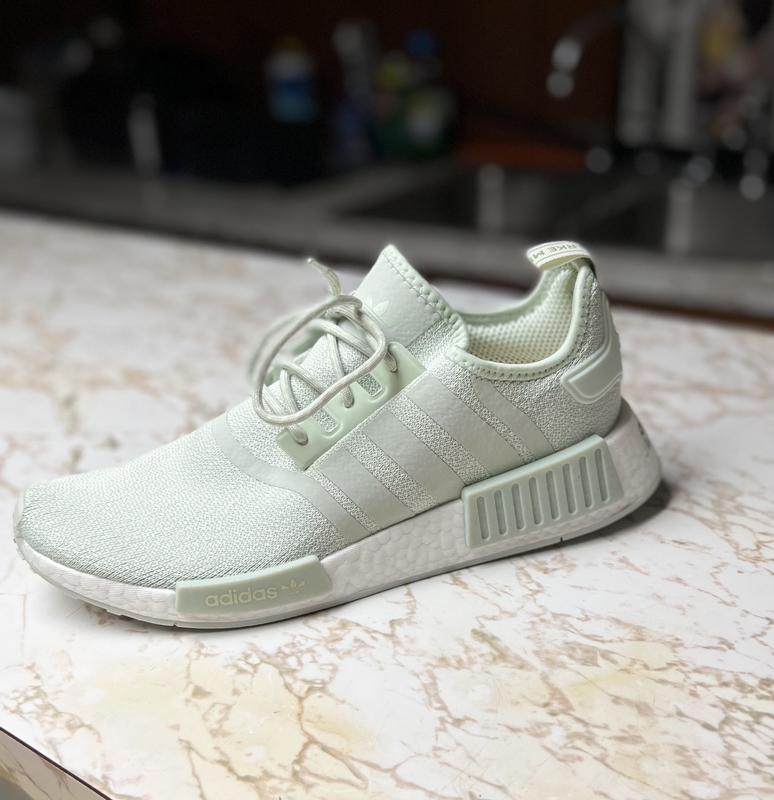 adidas gazelle silver green womens NMD_R1 Primeblue Mens Lifestyle Shoes (Black) main image 0