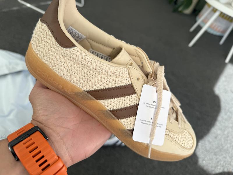 adidas GAZELLE INDOOR W FTWWHT/CGREEN/CBLACK（アディダス ガゼル