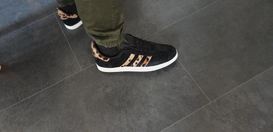 adidas GAZELLE PANTONE PANTONE CORE BLACK 22FW I