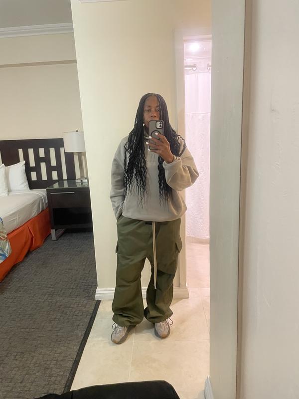 人気急上昇コラボ 【FEAR OF GOD × adidas】 フリースパーカー adidas FEAR OF GOD ATHLETICS FLEECE HOODIE ナイトブラウン
