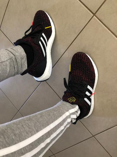 Adidas ultra boost outlet 4.0 cloud white maroon