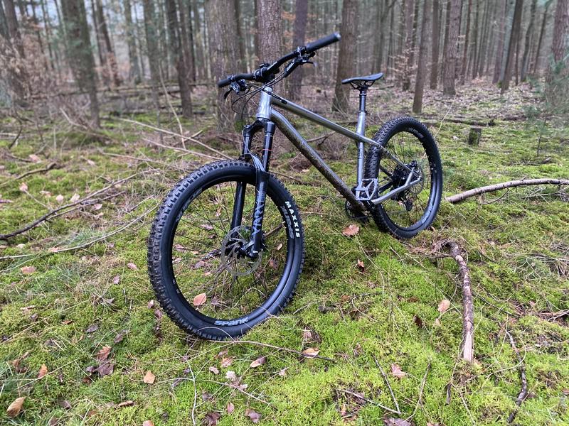 Commencal Meta HT AM Essential Rigid MTB Sram SX Eagle 12s Gun Metal 2021 |  Alltricks.com