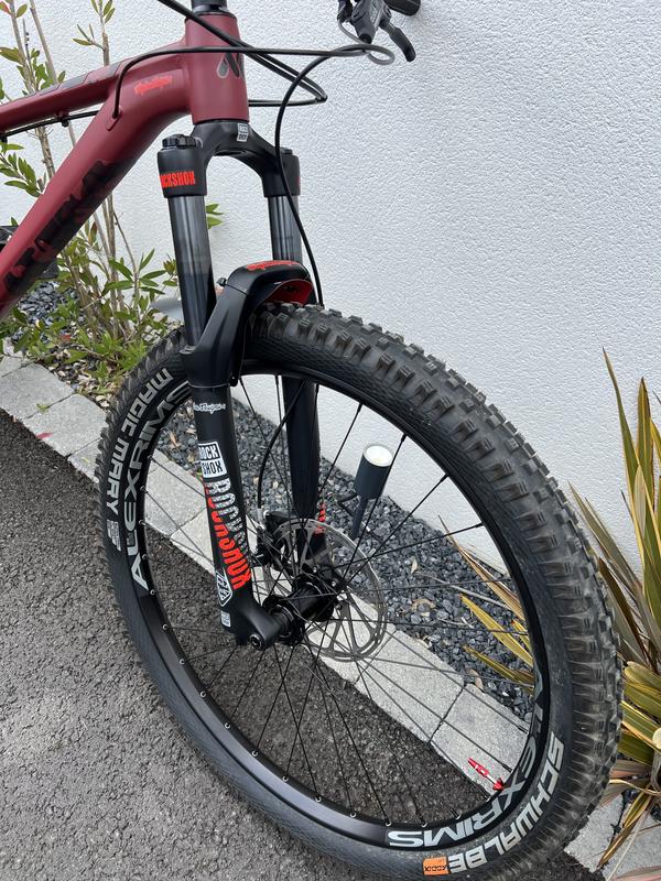 Kit Decalcomanie Forcella RockShox 35 Mm – Colore Arancione – Personalizza La Tua Bici