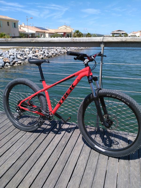 trek roscoe 6 xs