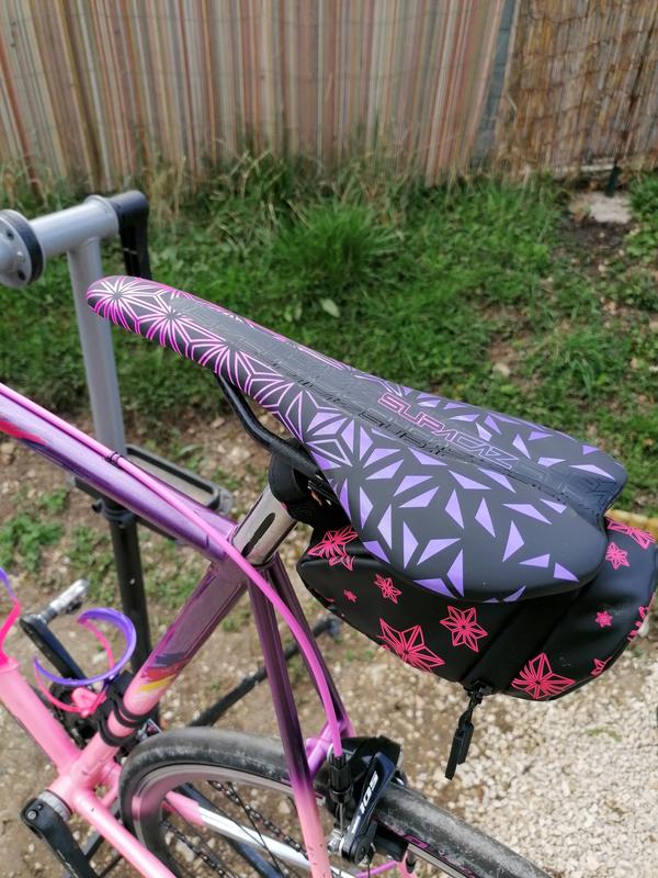 SUPACAZ Scorch Carbon Saddle Neon Yellow | Alltricks.com
