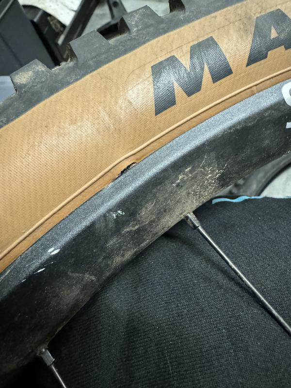 Pneu Bke Maxxs Mnon Dhf 29x2.50 Kevlar 3c Exo Tubeless com o Melhor Preço é no Zoom