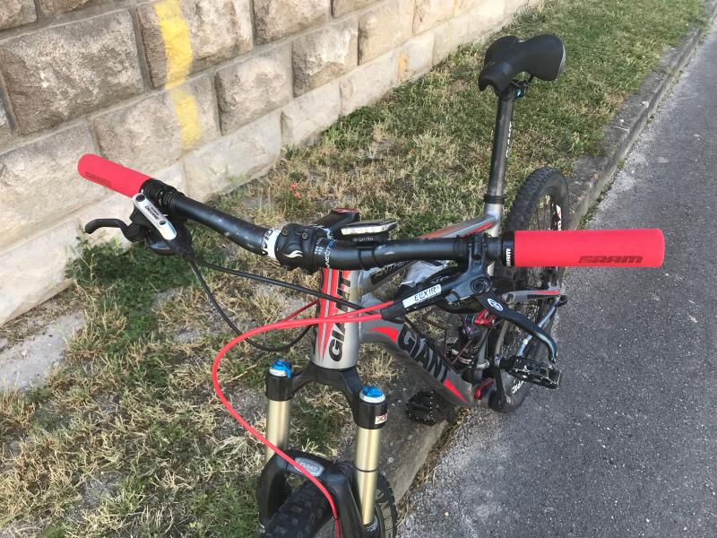 SRAM Foam Grips Lock-On Red Black