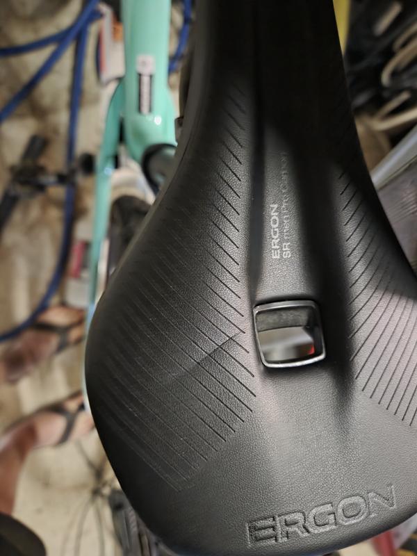Ergon SR Pro Carbon Sella Da Donna &ndash; Carbonio E Nero &ndash; Taglia S/M