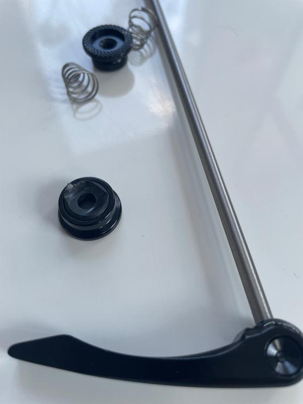 Axe De Roue Vélo En Titane - Rouge - Pour Route/course - Blocage Rapide - Léger