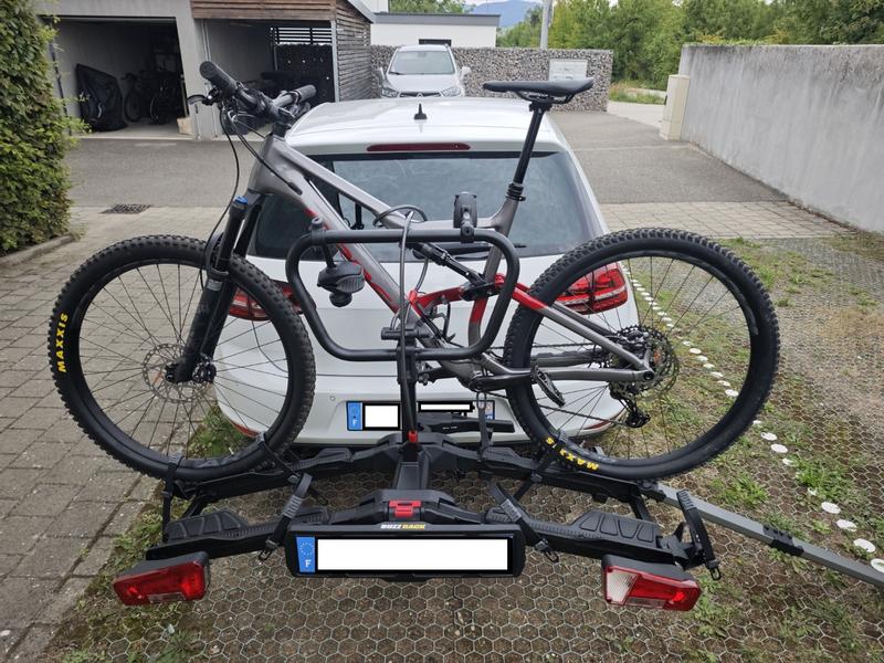 Buzz Rack E-Scorpion Pro 3 - 13 Pin - Portabici per 3 biciclette (compatibile con le e-bike) Nero
