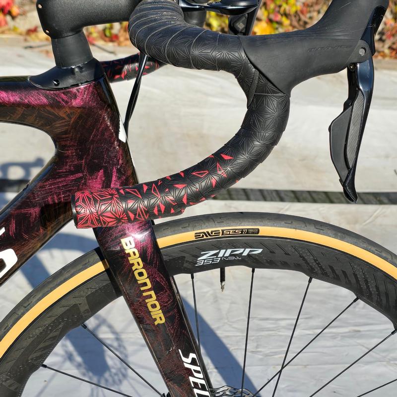 Universal Cycles -- ENVE SES Tubeless Ready 700c Tire