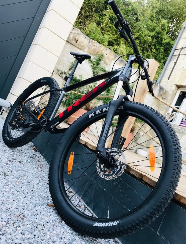 trek roscoe 6