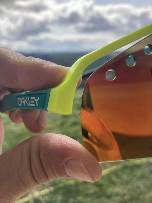 Lunettes Oakley Sutro Lite Sweep Tennis Ball Yellow / Prizm Lunettes Oakley Sutro Lite Sweep Tennis Ball Yellow / Prizm