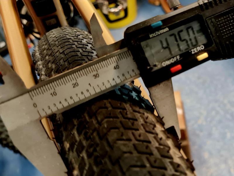 パーツ PIRELLI CINTURATO GRAVEL CLASSIC H Pneu Pirelli Cinturato Gravel H Classic 700 mm Tubeless Ready