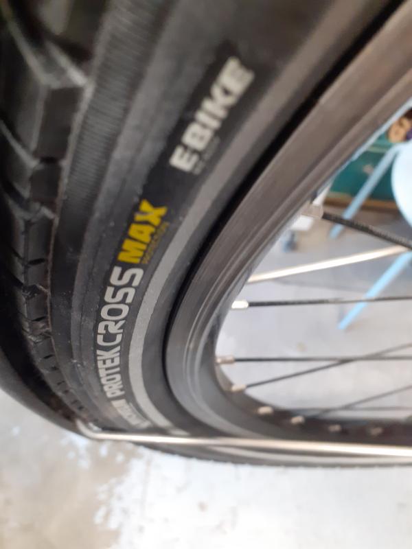 Michelin Protek Max Pneumatico Per Bicicletta Unisex - 700x38c, 40-622, Protezione Antiforatura