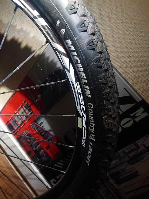 Pneu vélo 29x2.10 (52-622) WTB Nano TLR à tringles souples