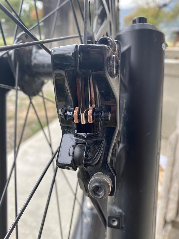 Ricambi Freni Disco Per Bici Da Corsa 4 Paia Di Pastiglie Freni Sinterizzate Per SRAM Avid Level, Stealth, S-300, Force, Rival, Apex - Backplate Rame Raid Shadow Legends - Foto 7