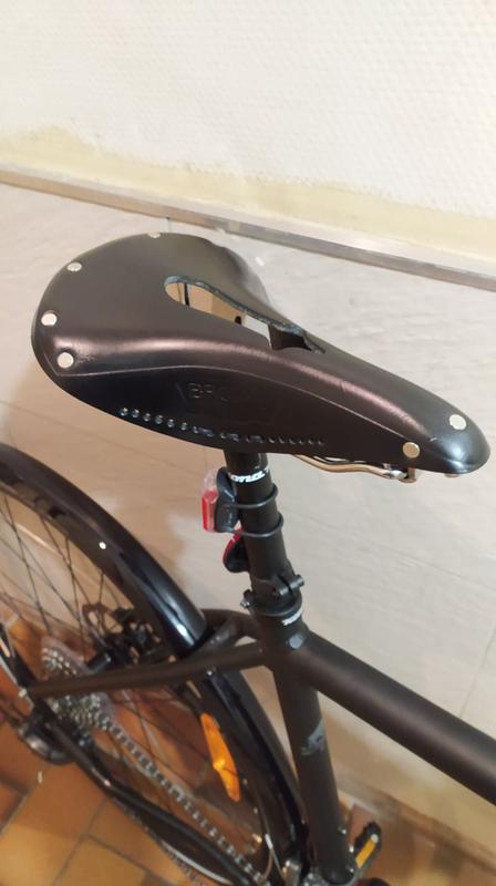 Selle de vélo cuir Brooks B17 Carved Short