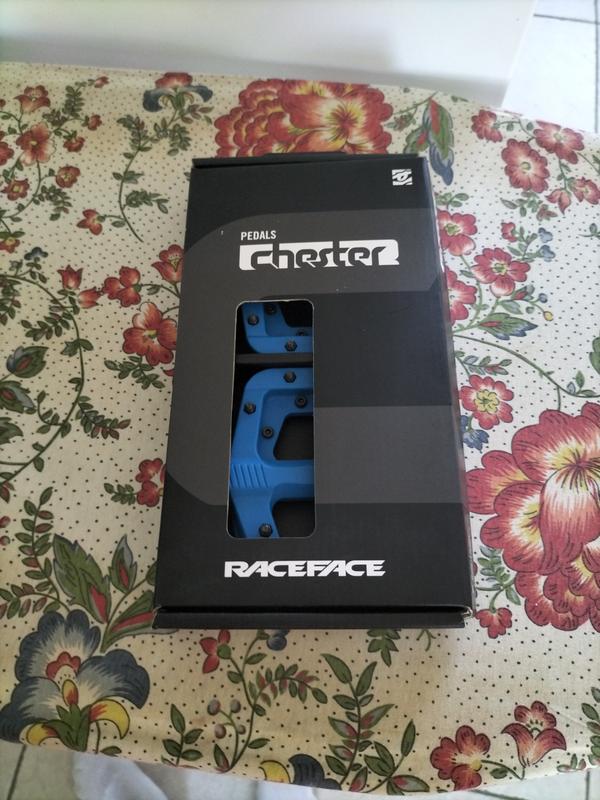 Guidon Race Face Chester – Relevé 30mm, 35 X 780mm, Aluminium, Noir – Pour VTT Et Vélo Mixte