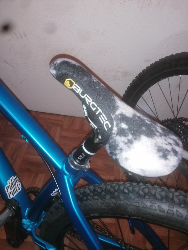 Burgtec The Cloud Boost Saddle Nebula | Alltricks.com