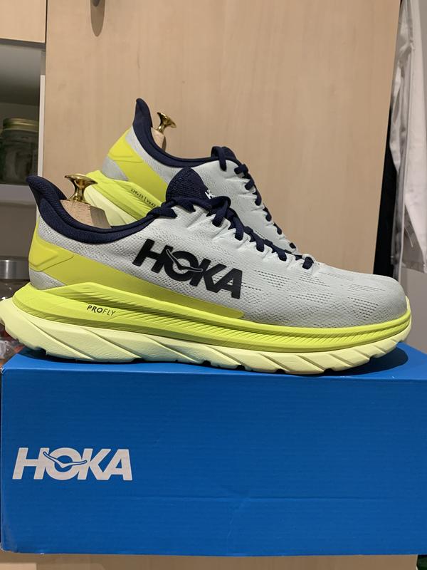 Chaussures de Running Hoka Mach 4 Blanc Rouge Femme Alltricks.fr