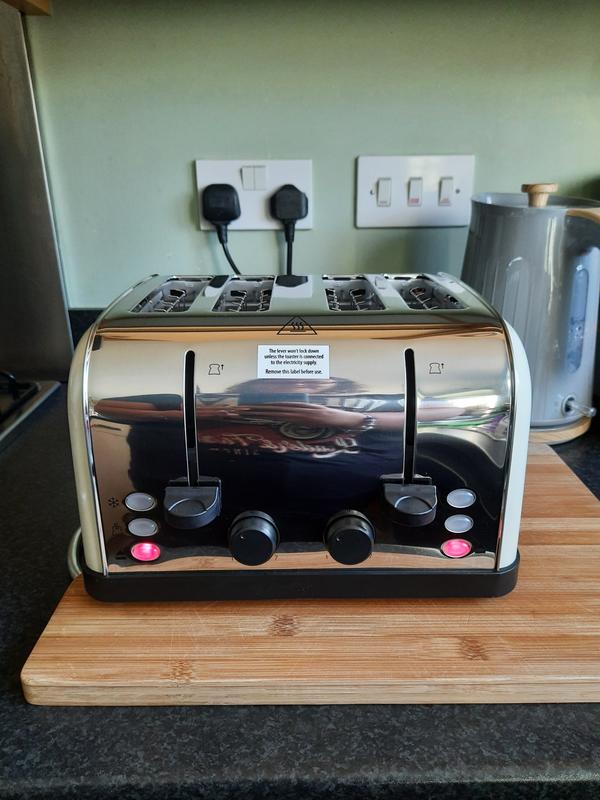 Stainless Steel Cream Slice Toaster 28363 Russell Hobbs