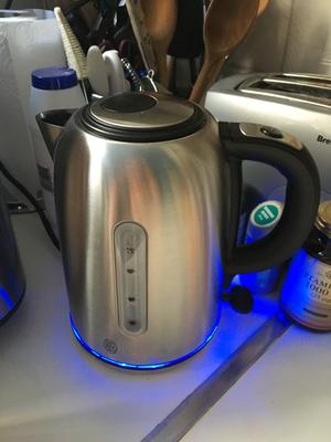 Russell Hobbs 20460 Buckingham Quiet Boil 1.7 L 3000 W Kettle Brushed  Stainless Steel Silver 220 VOLTS NOT FOR USA