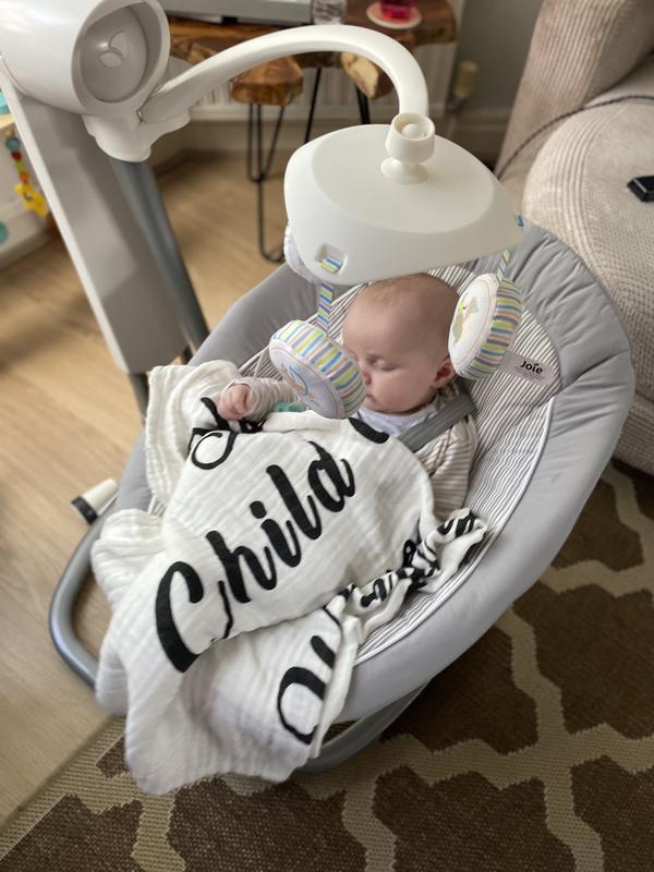 Joie serina baby hot sale swivel swing review