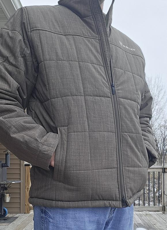 6'2" and 195 lbs. Size large