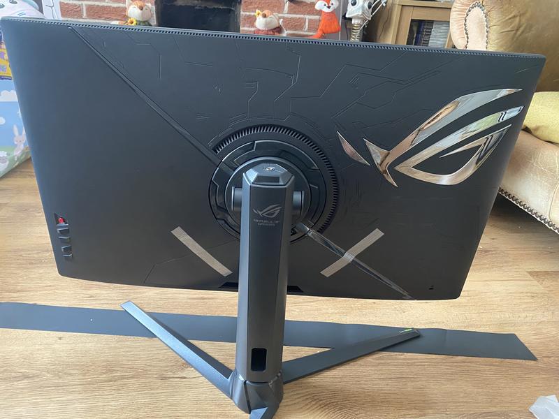 ROG Strix XG32UQ | 32 to 34 Inches | Gaming Monitors｜ROG