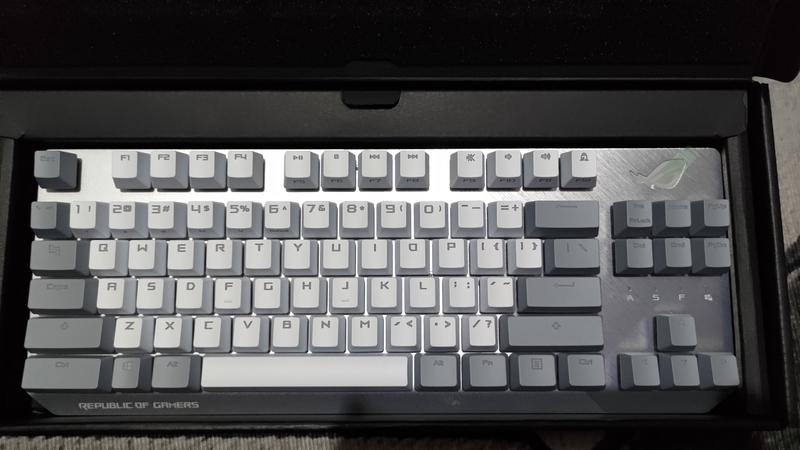 ROG Strix Scope NX TKL Moonlight White | Keyboards | ROG United States